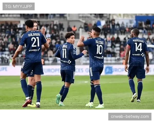 洛里昂二比零击败昂热，积分升至三十一逼近欧战区